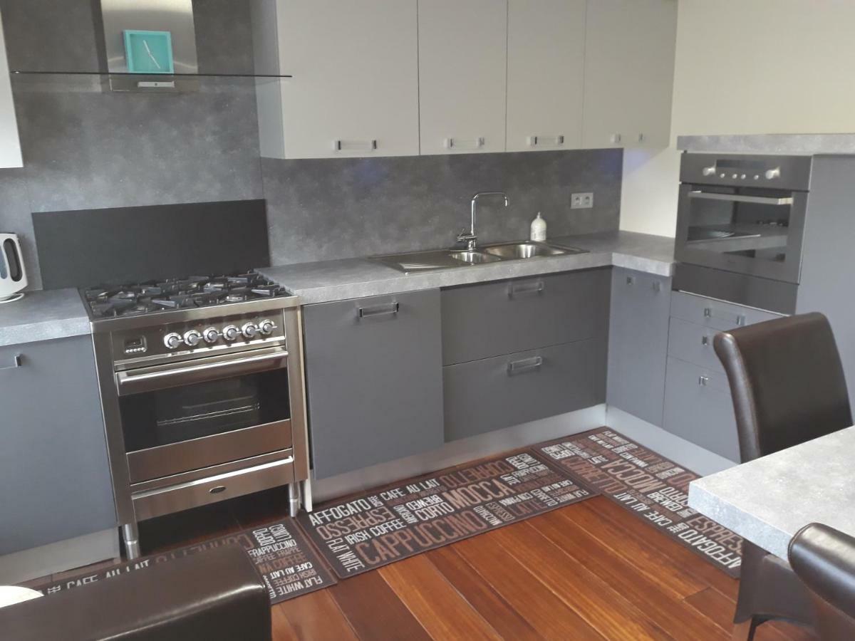 Cosy Corner Apartment Lommel Bagian luar foto